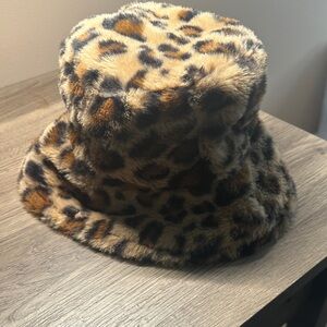 Leopard Print Faux Fur Bucket Hat